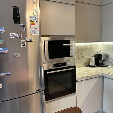 Family Friendly 2 Bedroom Apartment Eden Gardens Tirana City Center Zewnętrze zdjęcie