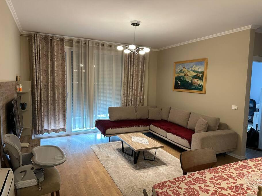 Family Friendly 2 Bedroom Apartment Eden Gardens Tirana City Center Zewnętrze zdjęcie