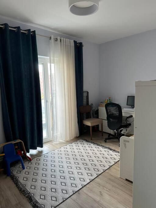Family Friendly 2 Bedroom Apartment Eden Gardens Tirana City Center Zewnętrze zdjęcie